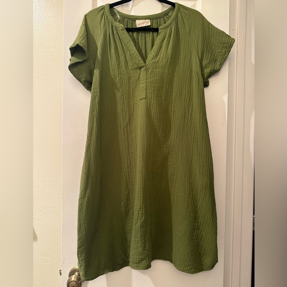 Green dress WITH POCKETS